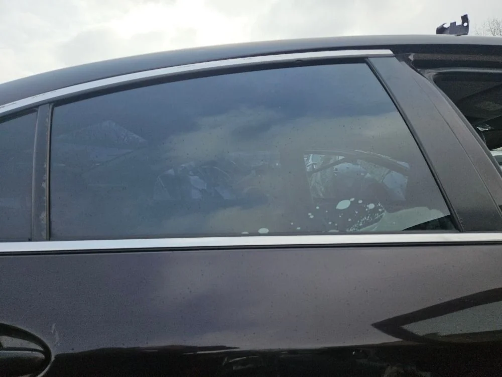 Стекло двери задней правой на Mazda 6 GH