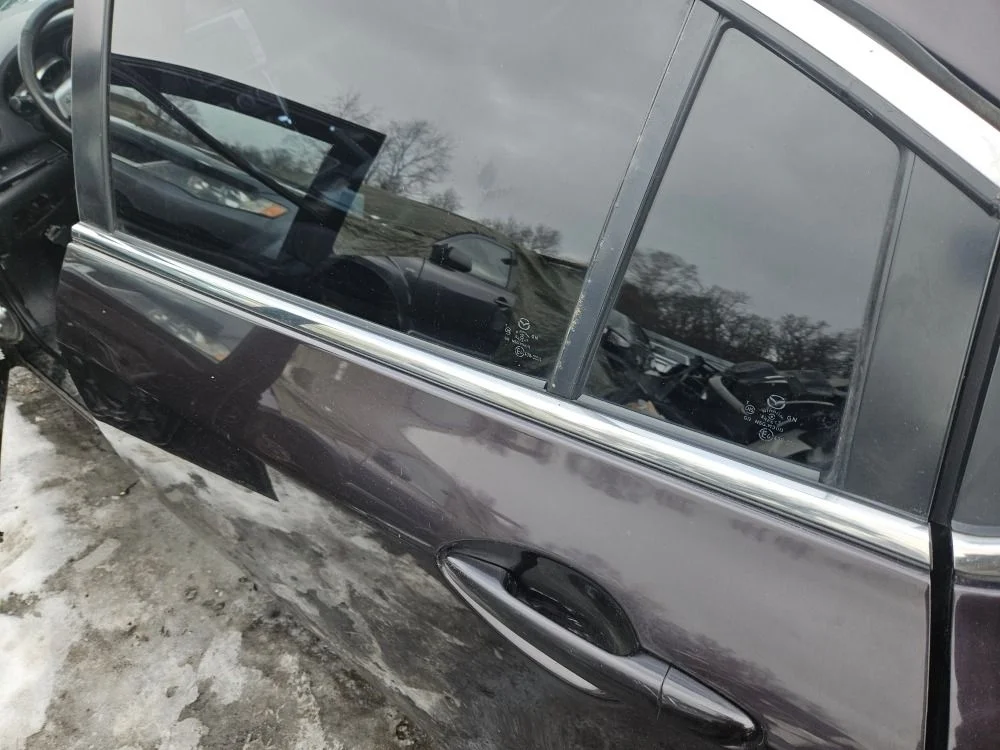Хром молдинг бархотка задняя левая на Mazda 6 GH