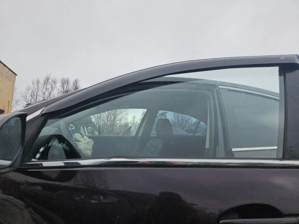 Стекло переднее левое на Mazda 6 GH