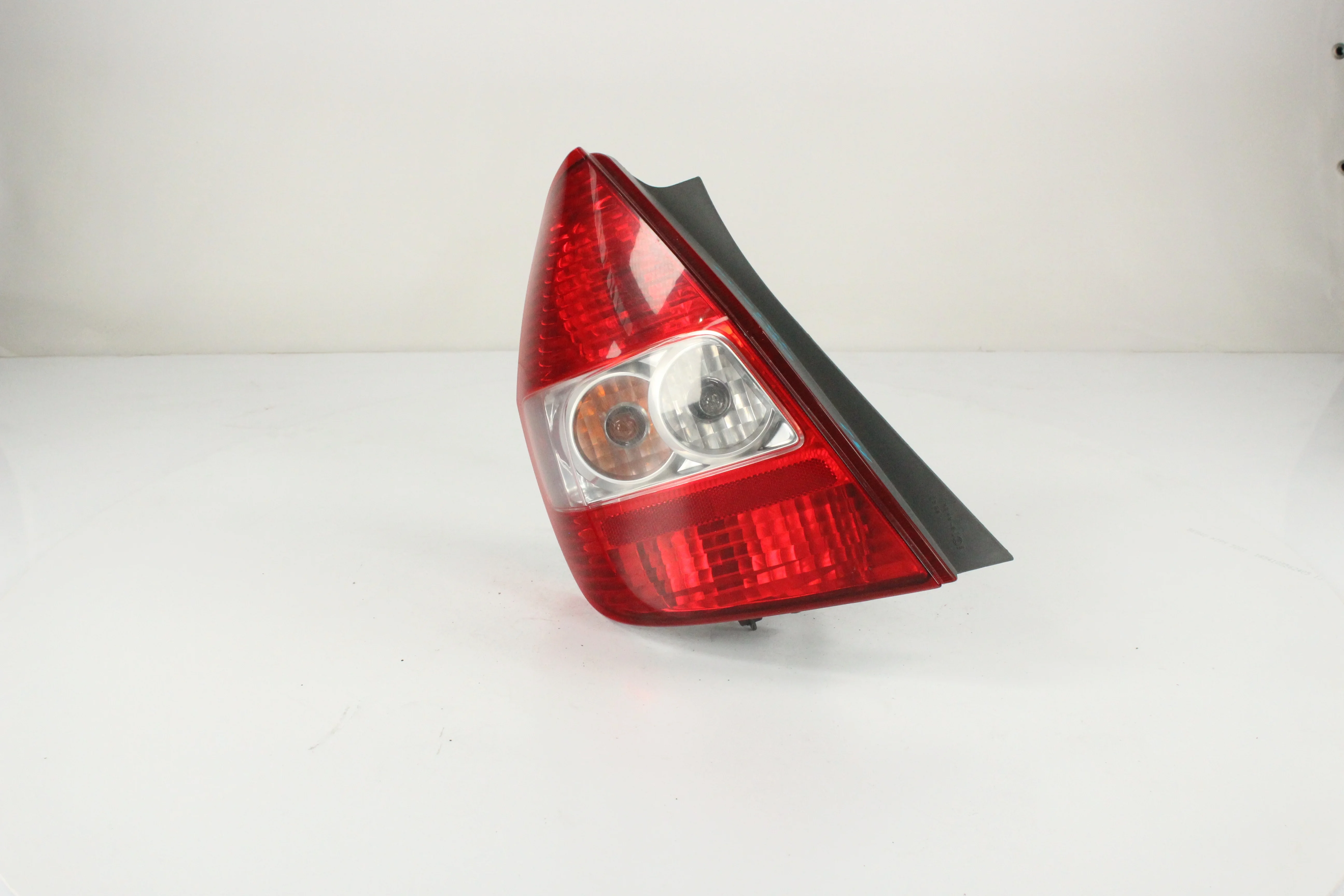 ФОНАРЬ HONDA ЛЕВО 33551SAA003 TA1309