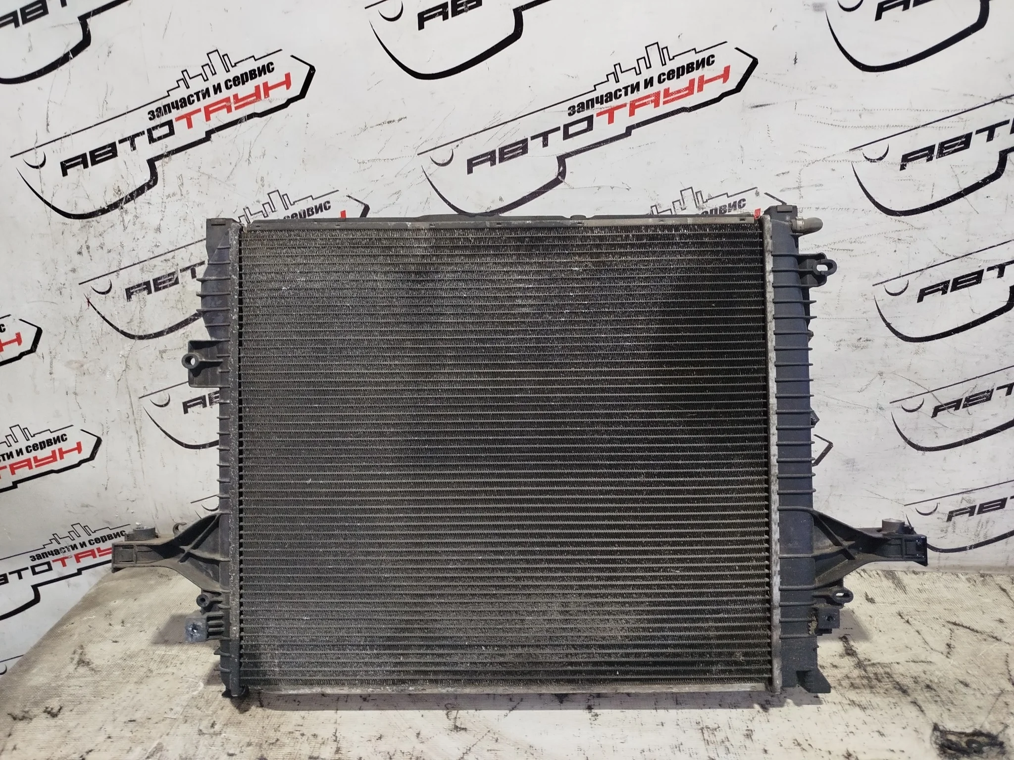 РАДИАТОР ДВИГАТЕЛЯ VOLVO 31293550 QA4694Z