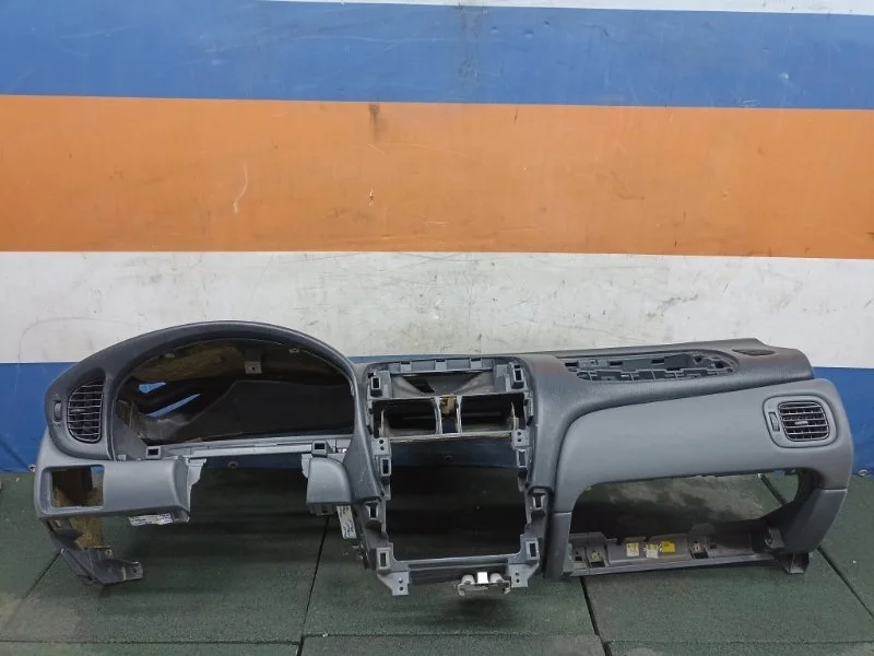 Торпедо Nissan Almera Classic 2006 6820095F0B B10 1.6 QG16DE