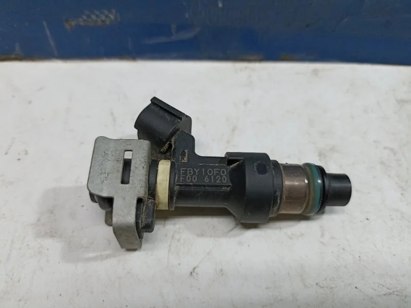 Форсунка топливная Nissan Almera Classic 2006 1660095F0A B10 1.6 QG16DE