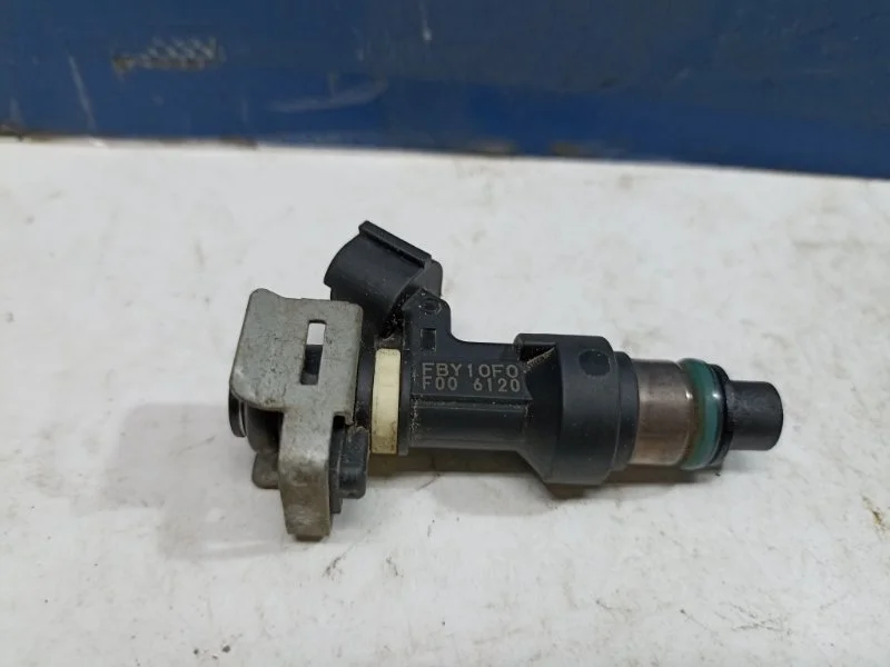 Форсунка топливная Nissan Almera Classic 2006 1660095F0A B10 1.6 QG16DE