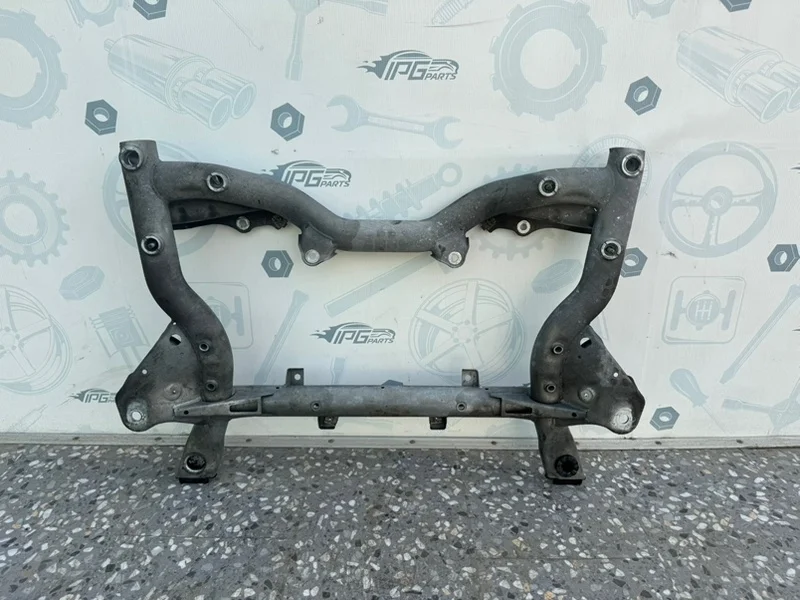 Подрамник передний Mercedes-benz 2012 C204