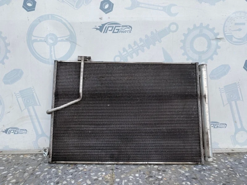 Радиатор кондиционера Mercedes-benz 2012 C204