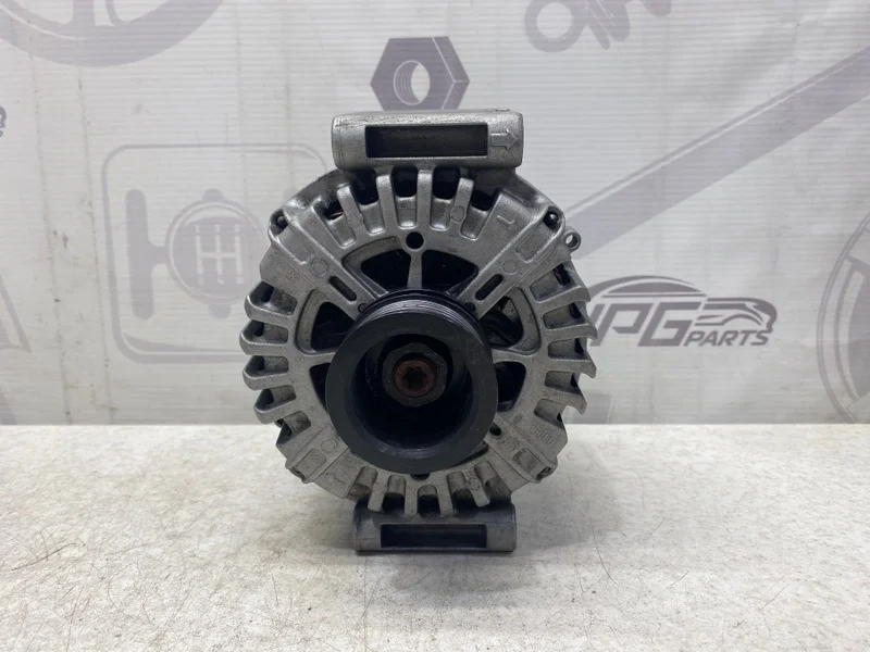 Генератор Mercedes-benz 2014 W212