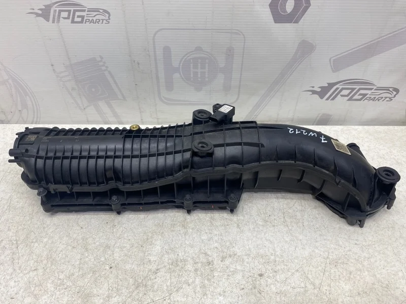 Впускной коллектор Mercedes-benz 2014 W212