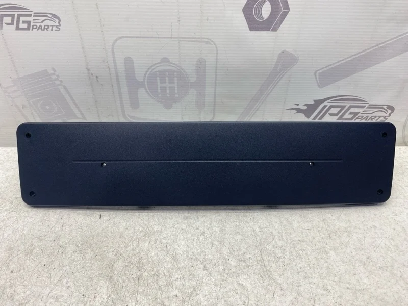 Площадка номерного знака Mercedes-benz W204