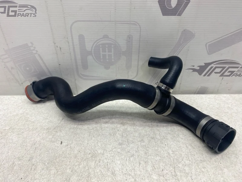 Патрубок ож Mercedes-benz ML W166