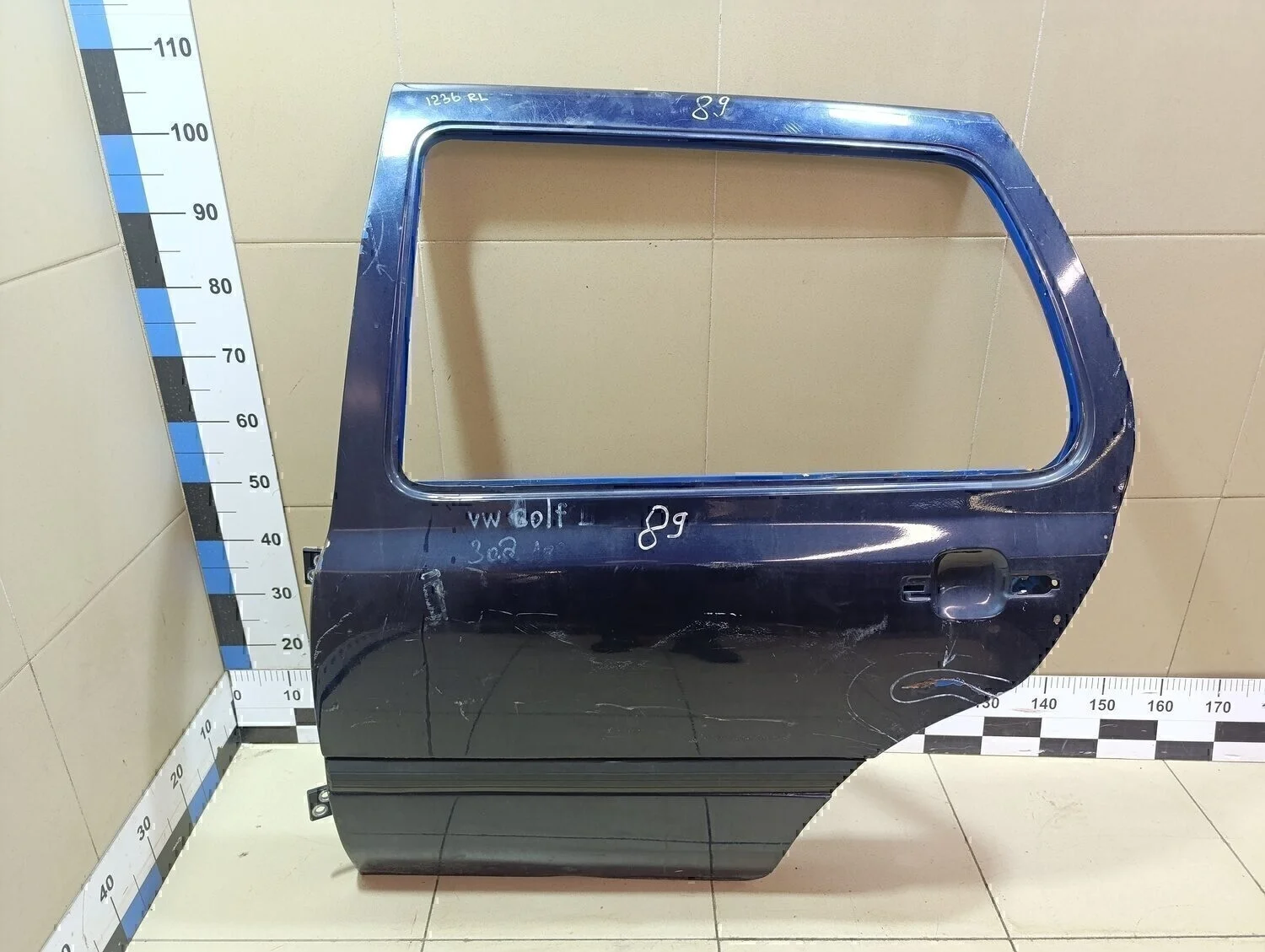 Дверь задняя левая Golf III/Vento 1991-1997