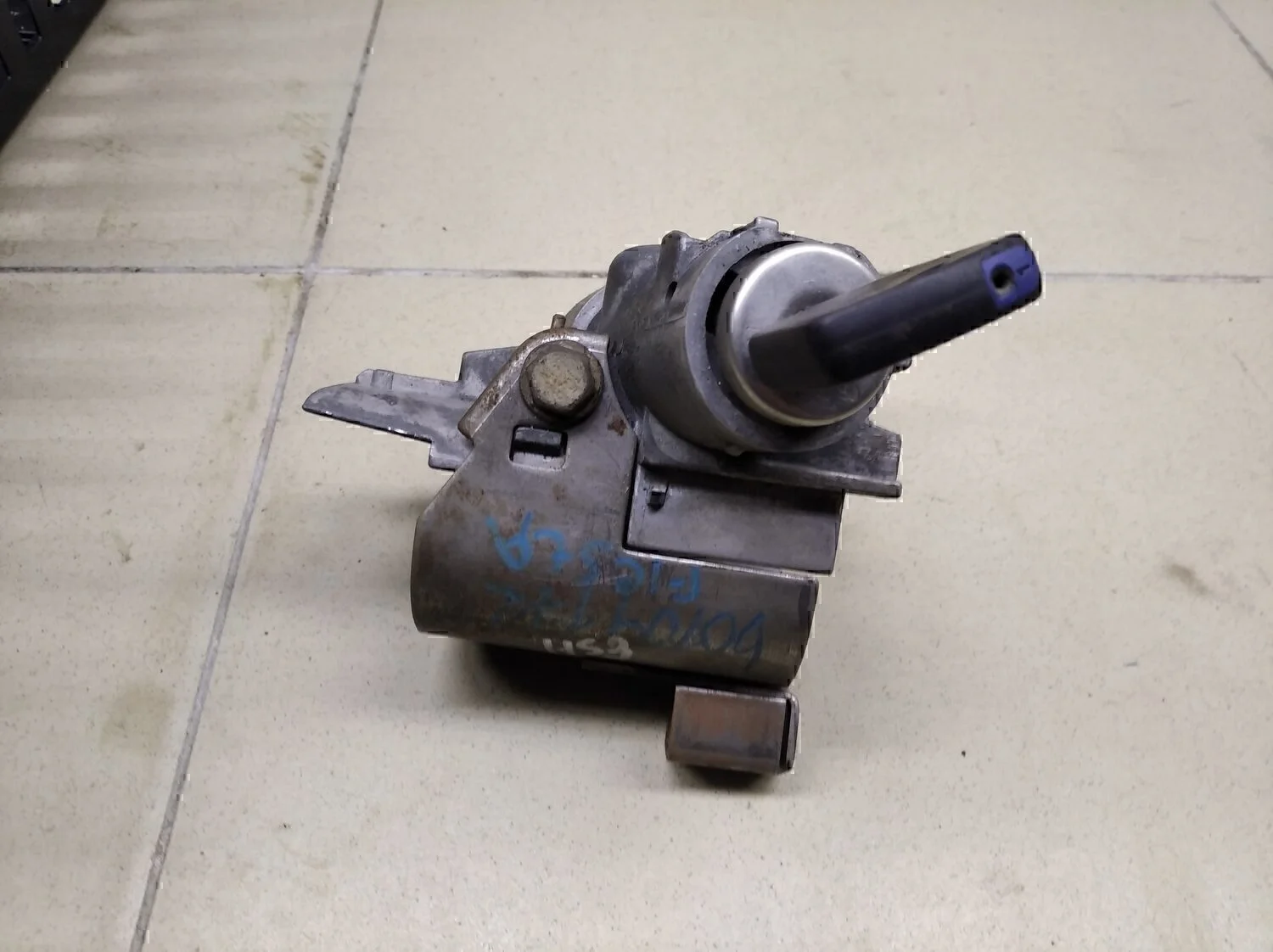 Замок зажигания Fusion 2002-2012