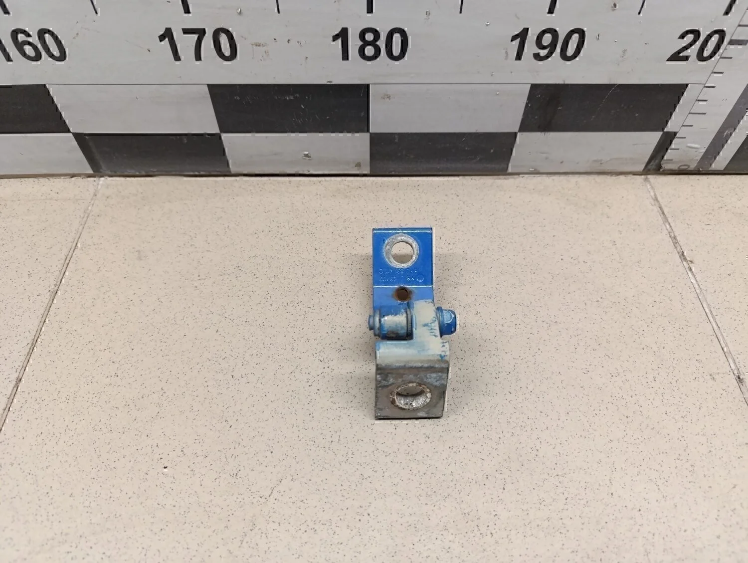 Петля двери  Fabia 1999-2006