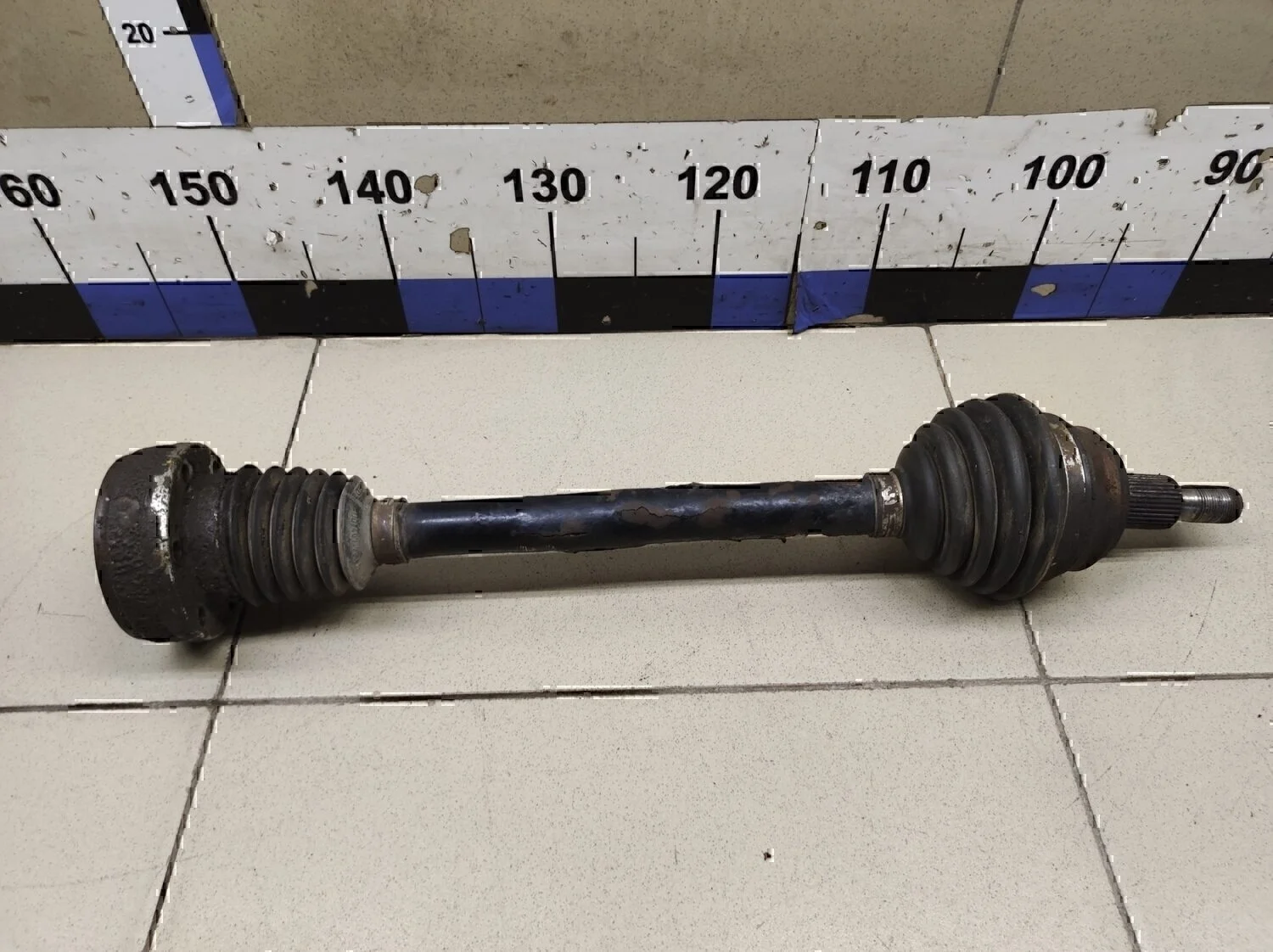 Полуось передняя левая A3 (8L1) 1996-2003