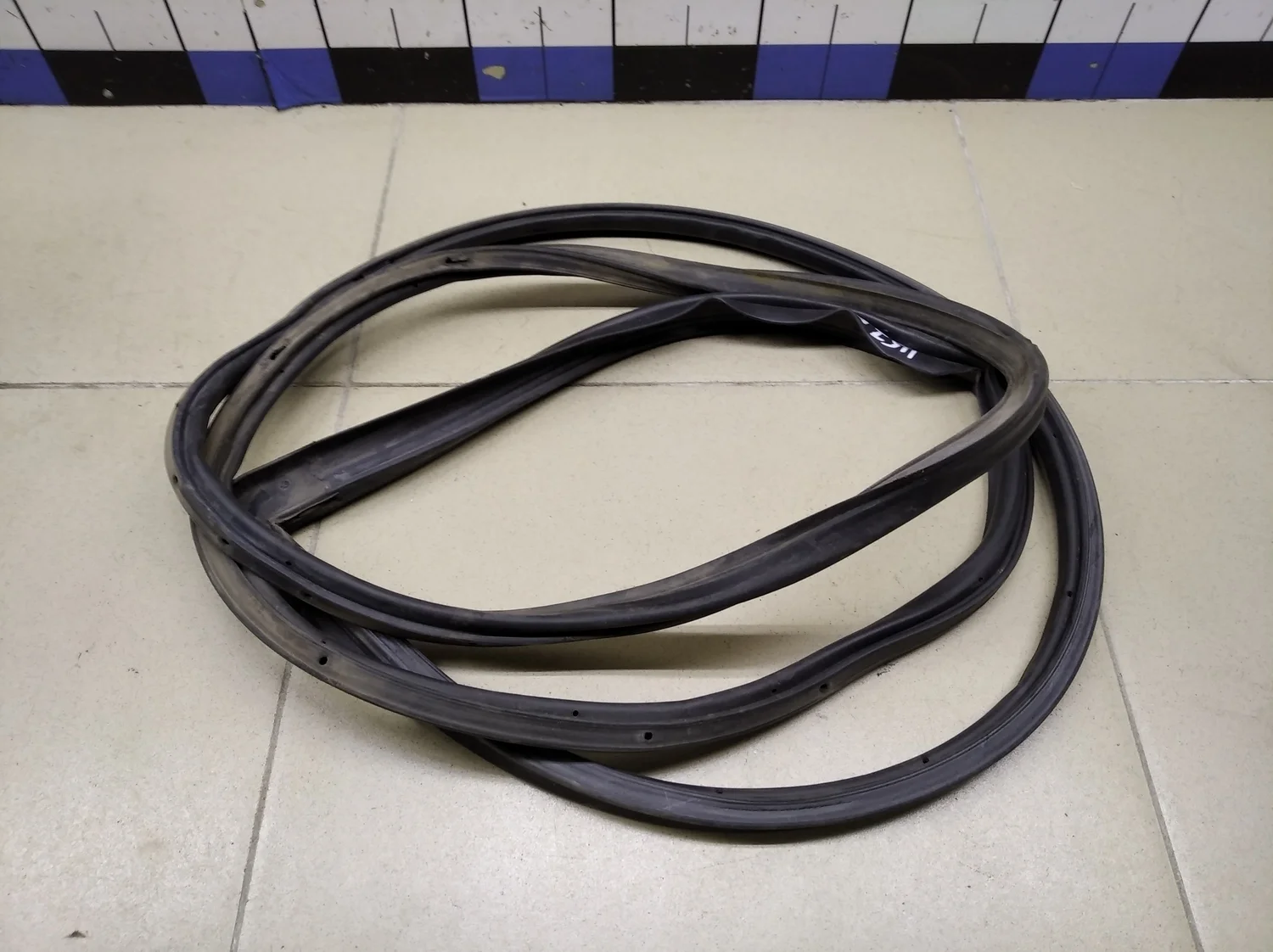 Уплотнитель двери Lacetti 2003-2013