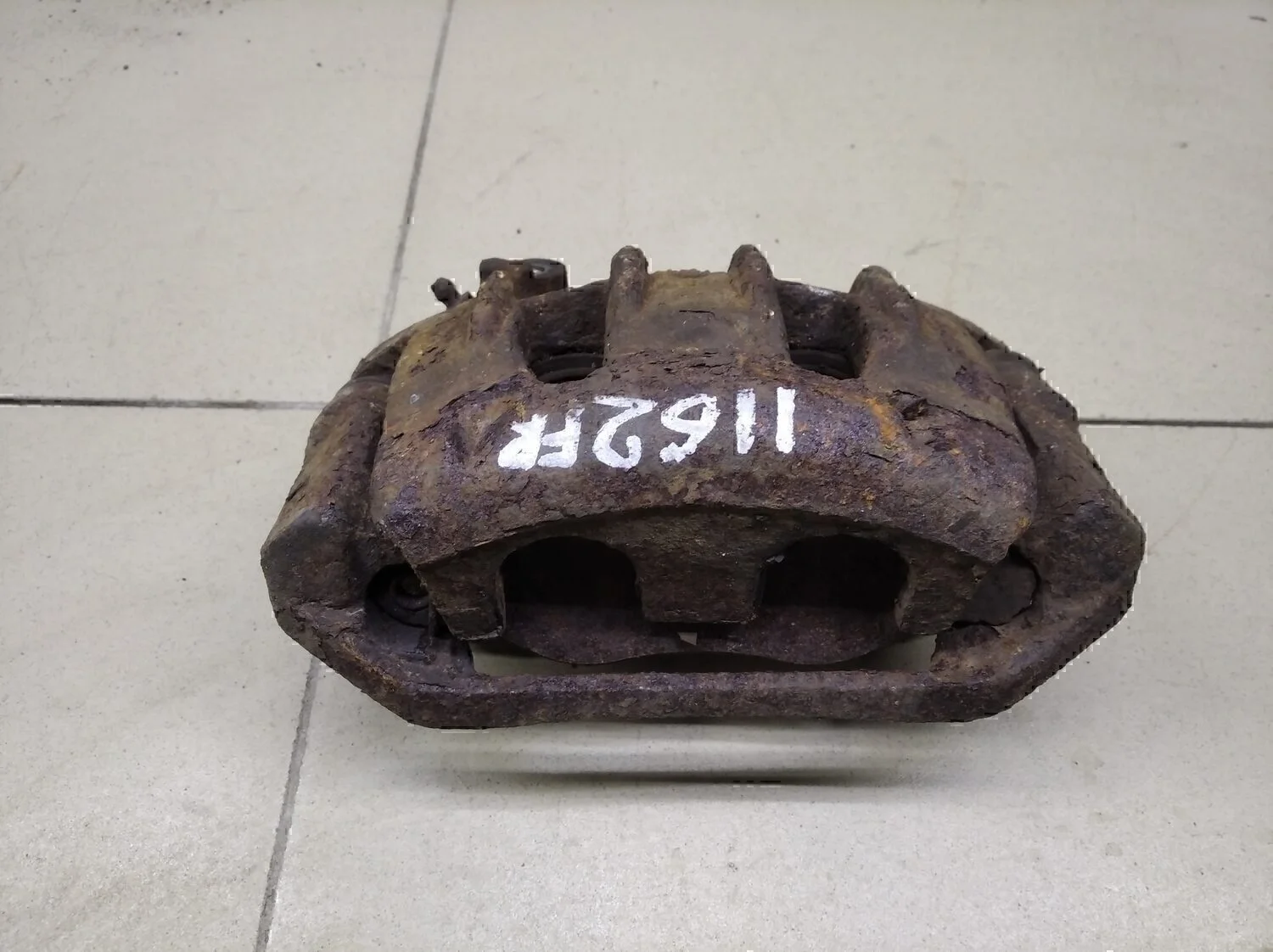 Суппорт передний правый Transit [FA] 2000-2006