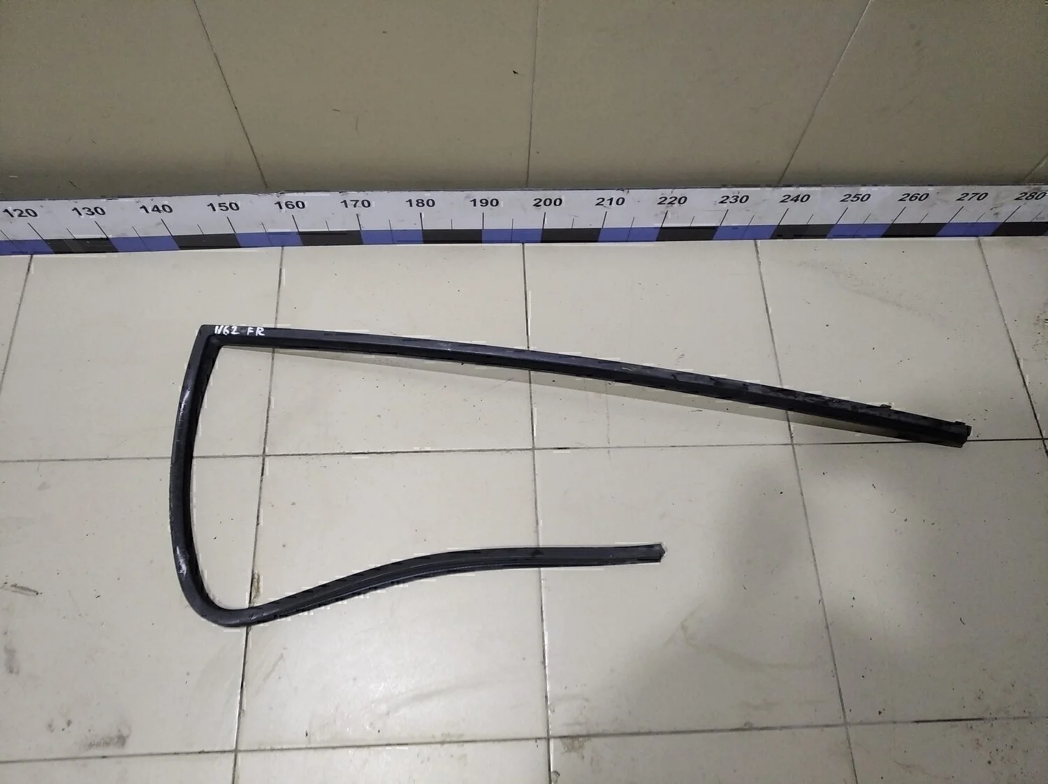 Уплотнитель стекла двери Transit [FA] 2000-2006