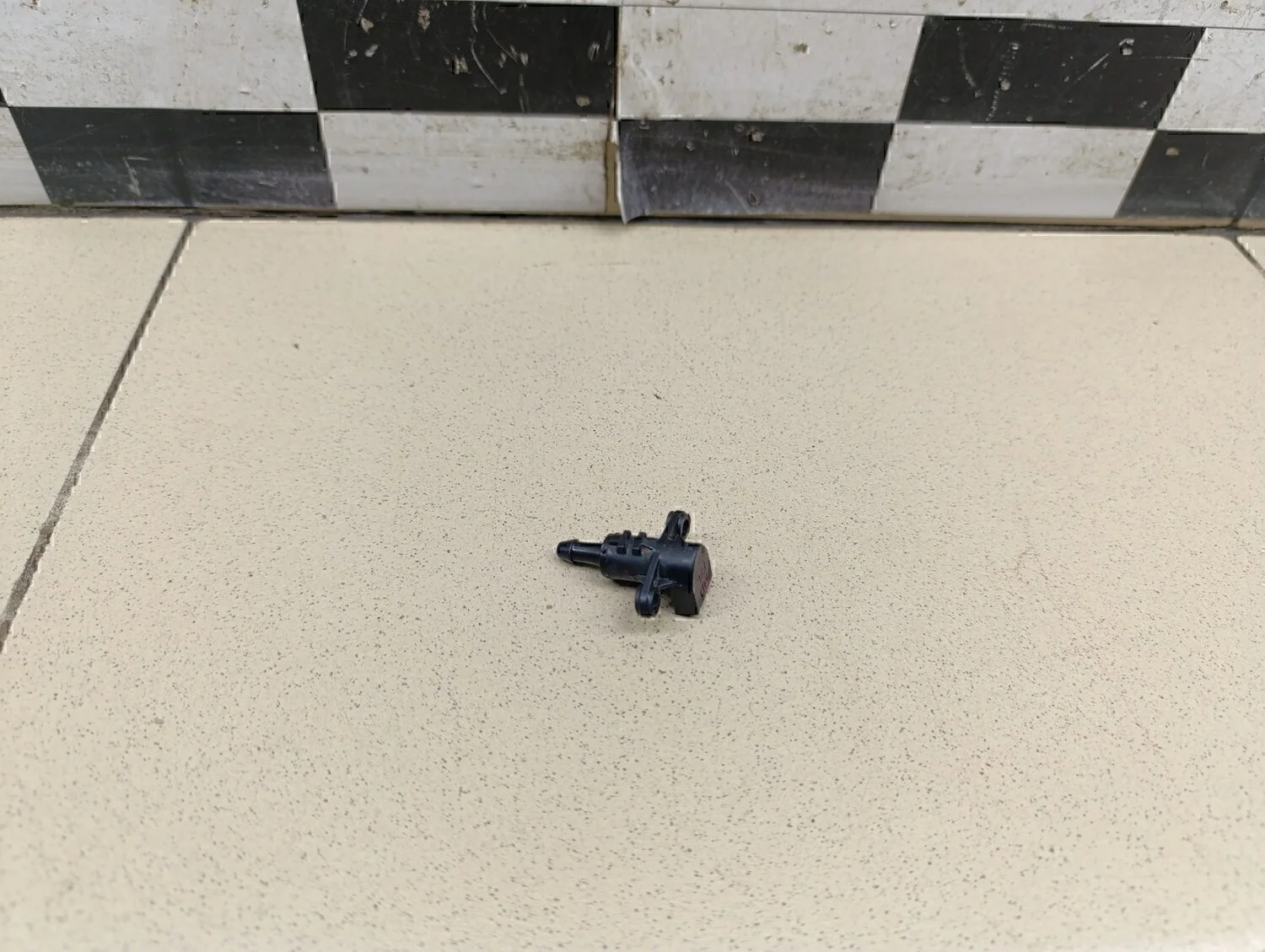 Форсунка омывателя лобового стекла Elantra 2011-2016