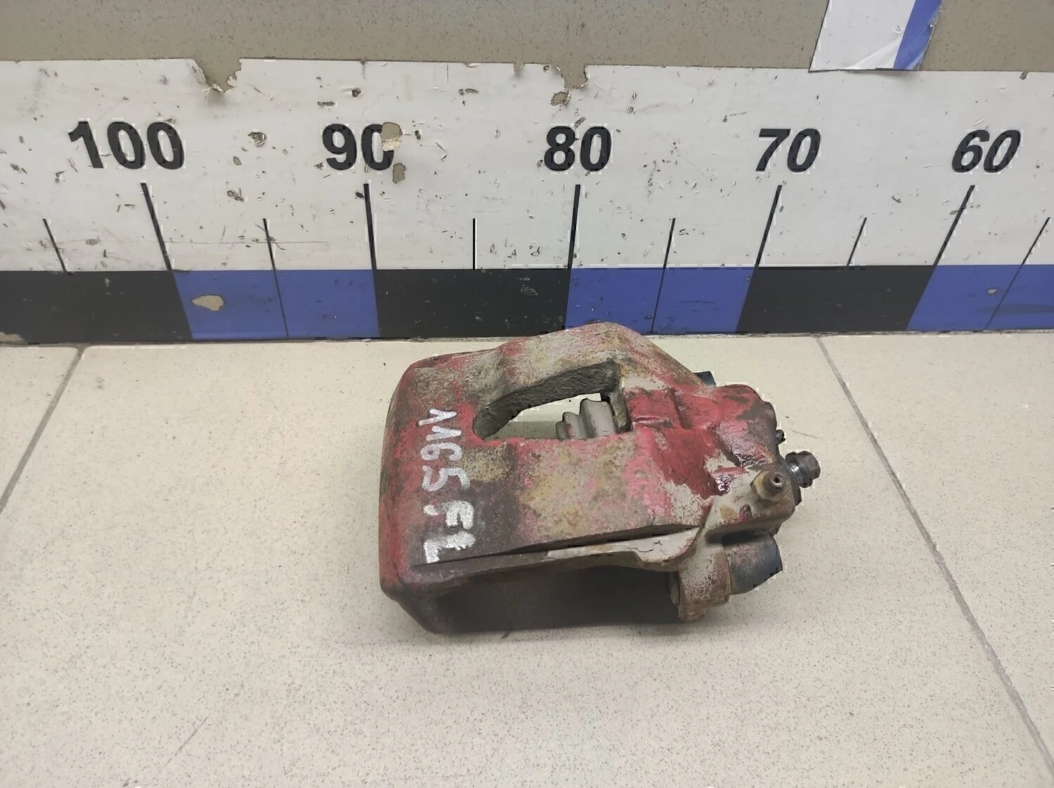 Суппорт передний левый A3 (8L1) 1996-2003