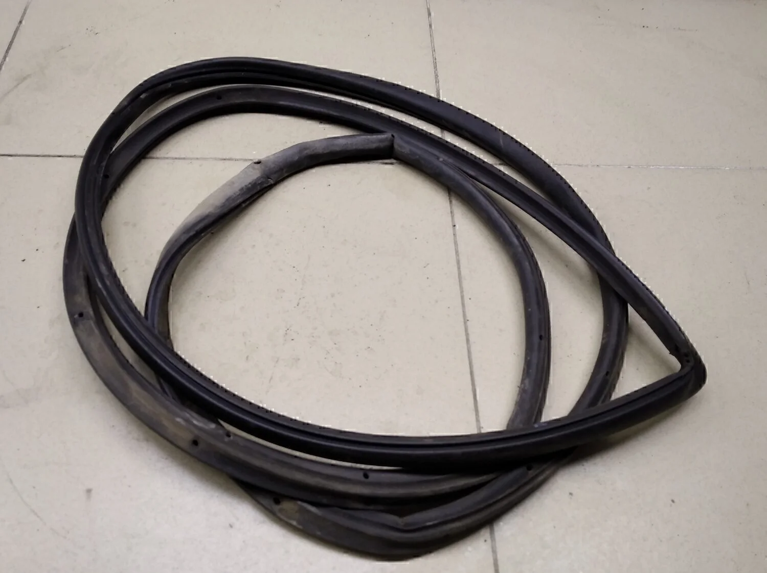 Уплотнитель (внутри) Fusion 2002-2012