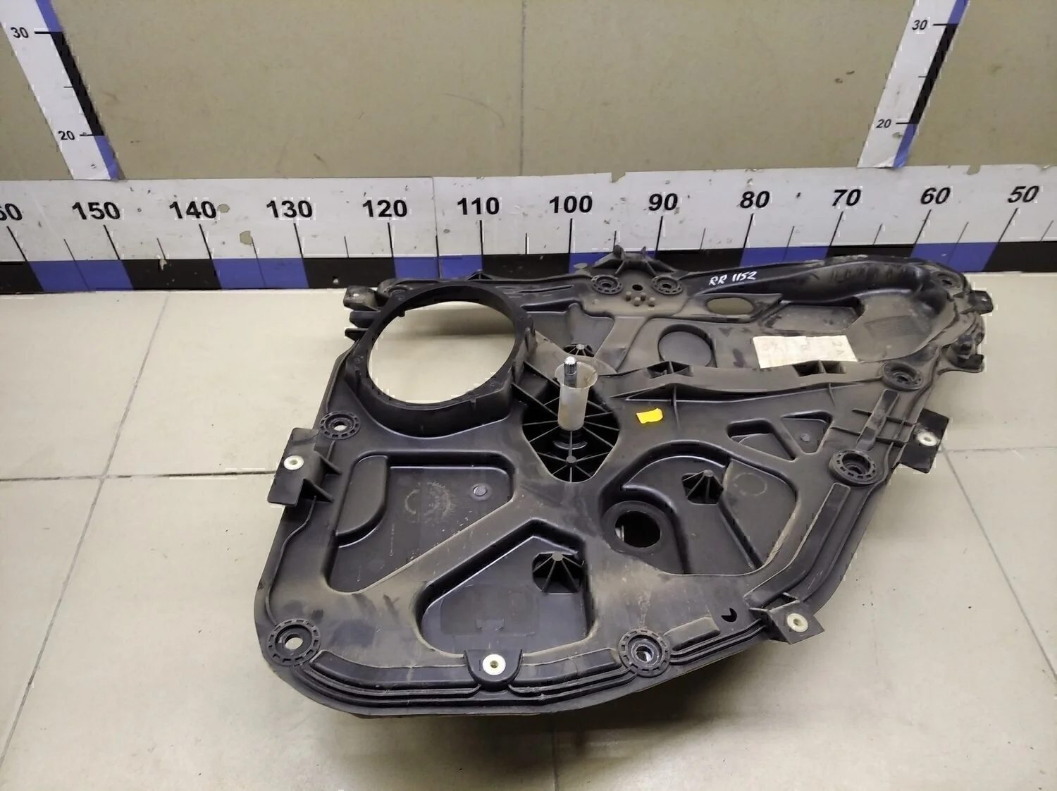 Крепеж стеклоподъемника Fusion 2002-2012