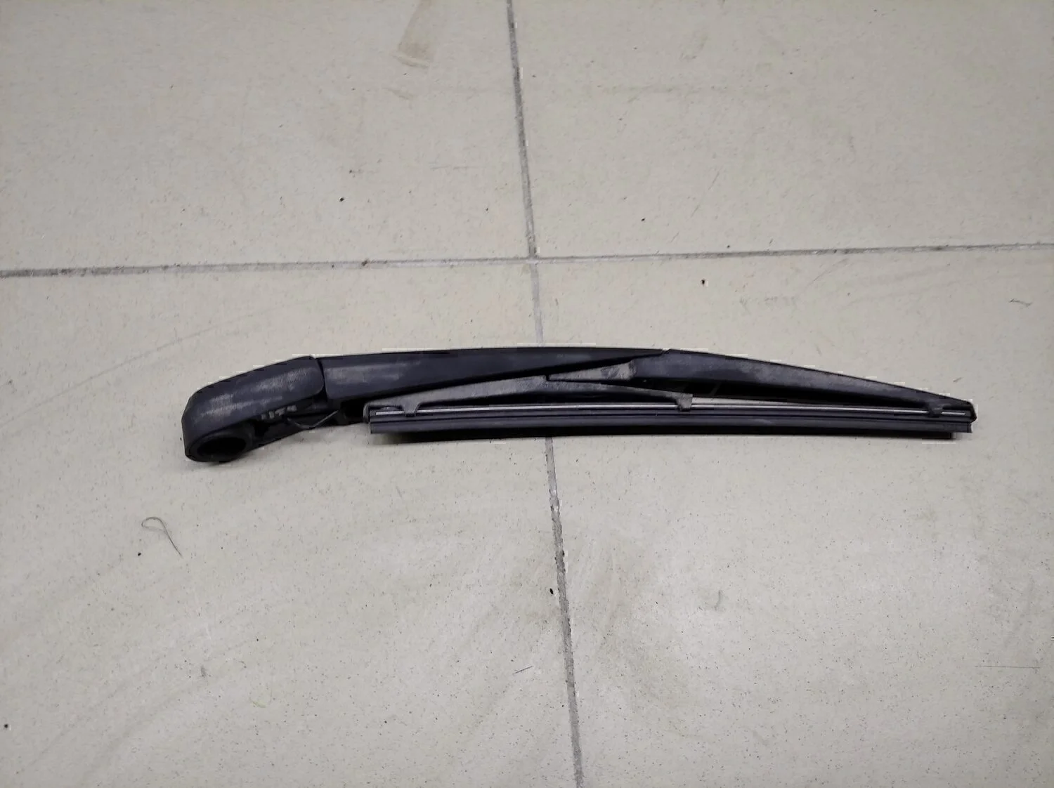 Поводок стеклоочистителя заднего Ceed 2007- 2012