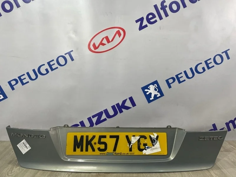 Накладка крышки багажника FORD MONDEO 4 2008г