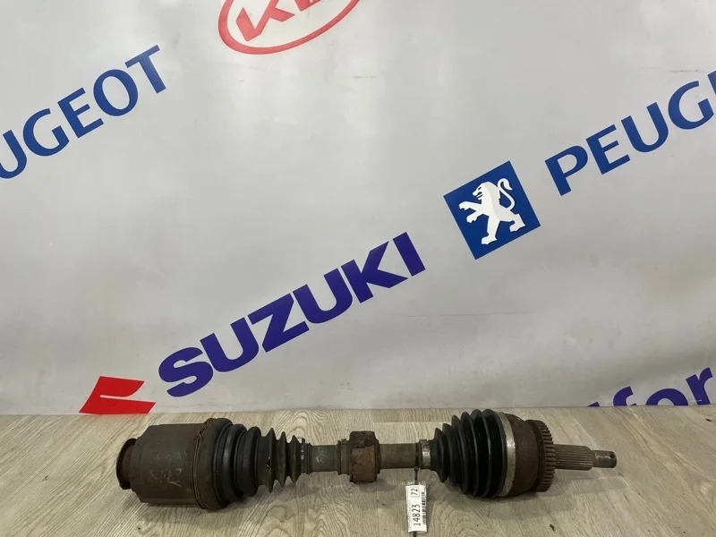 Привод KIA SORENTO 2011г XM