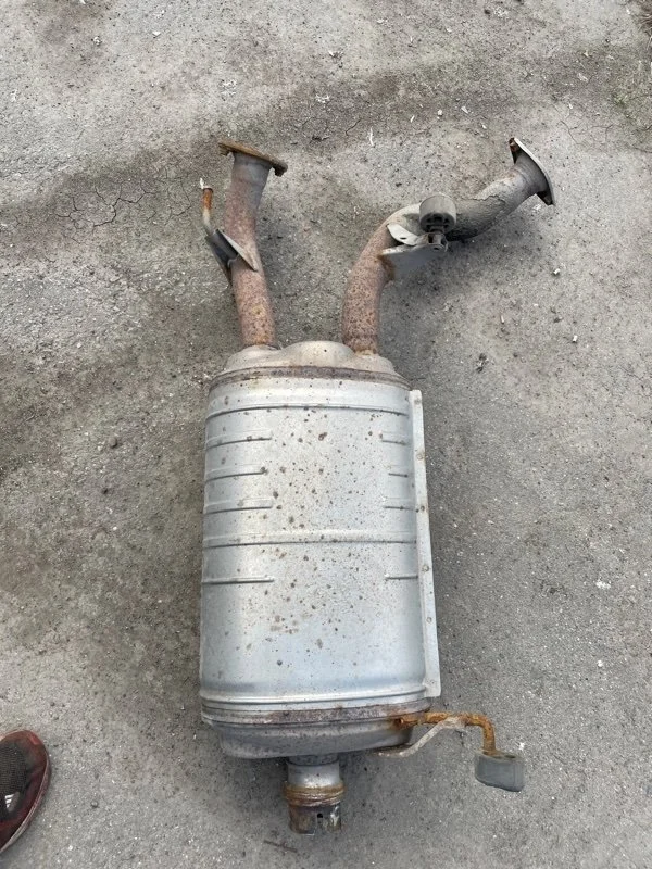 Глушитель средняя часть Toyota Land Cruiser 2011 1742051010 URJ200 1VD-FTV 4.5