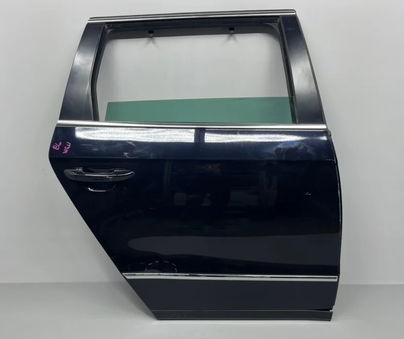 Дверь Volkswagen Passat B6