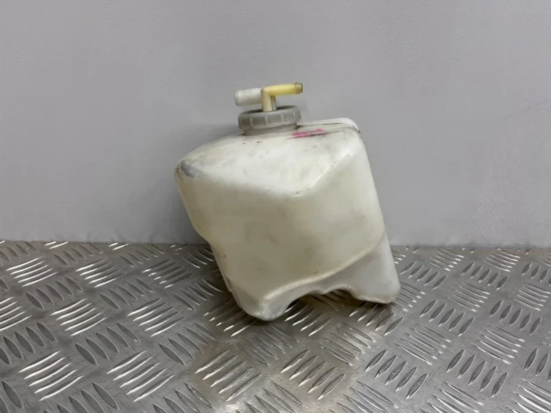 Бачок расширительный Mitsubishi Lancer 10 CY