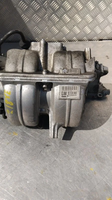 Коллектор впускной Opel Astra 2003 G