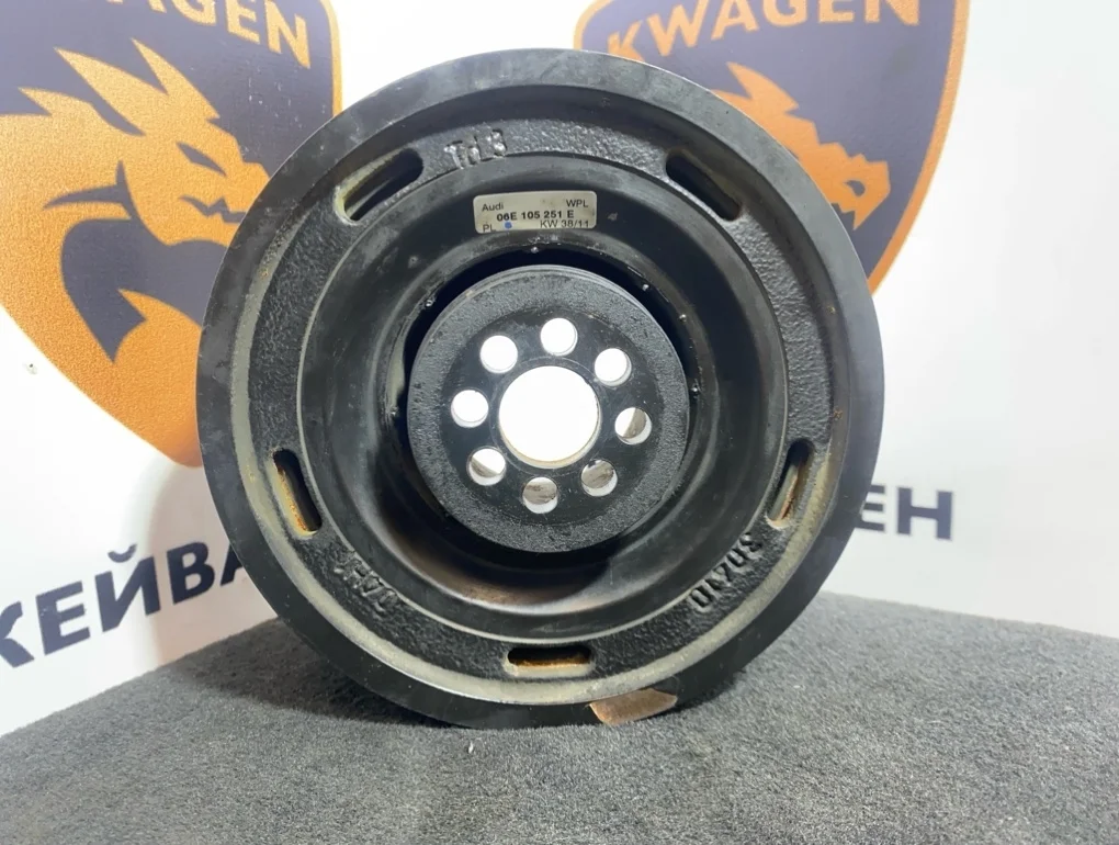 Шкив коленвала Audi Q7 2009 4L