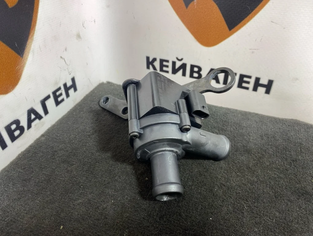 Дополнительный насос Audi A5 2009 8T