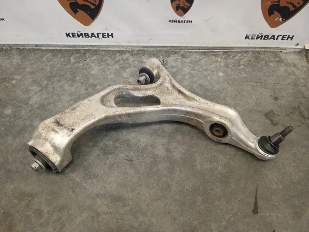 Рычаг подвески нижний Volkswagen Touareg 7P