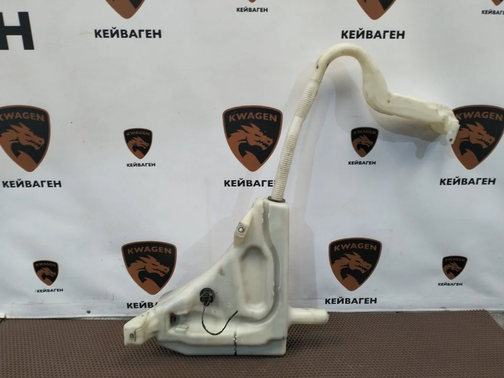 Бачок стеклоомывателя Audi Q7 2011 4L