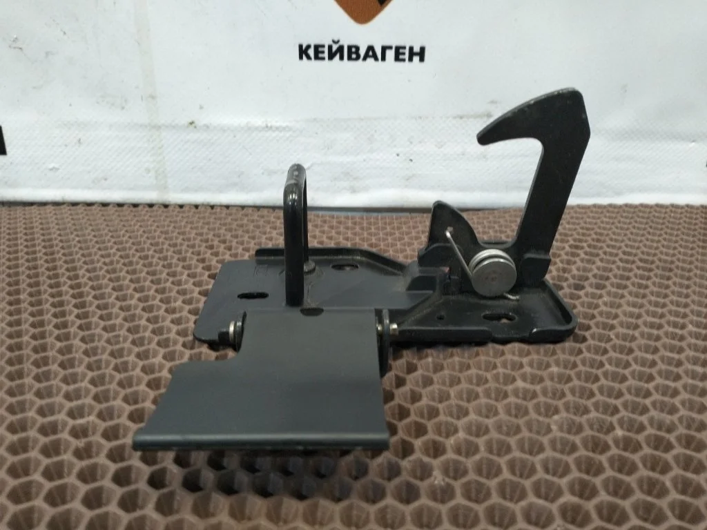 Замок капота Audi Q7 2011 4L