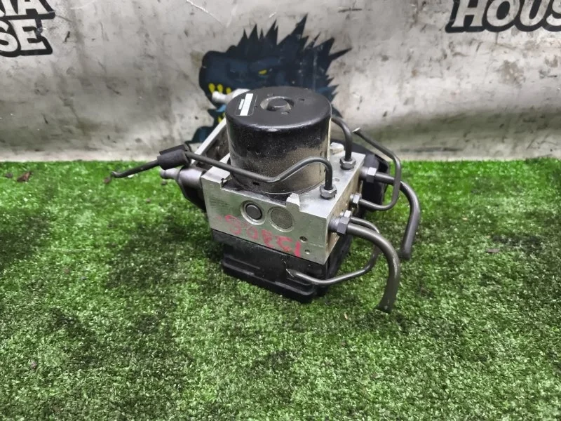 Блок ABS Mercedes-Benz C-class 2012 A1724312712 W204 271.860