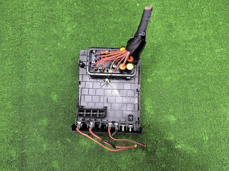 Блок предохранителей volkswagen Passat 2009 3C0937125 B6 BZB