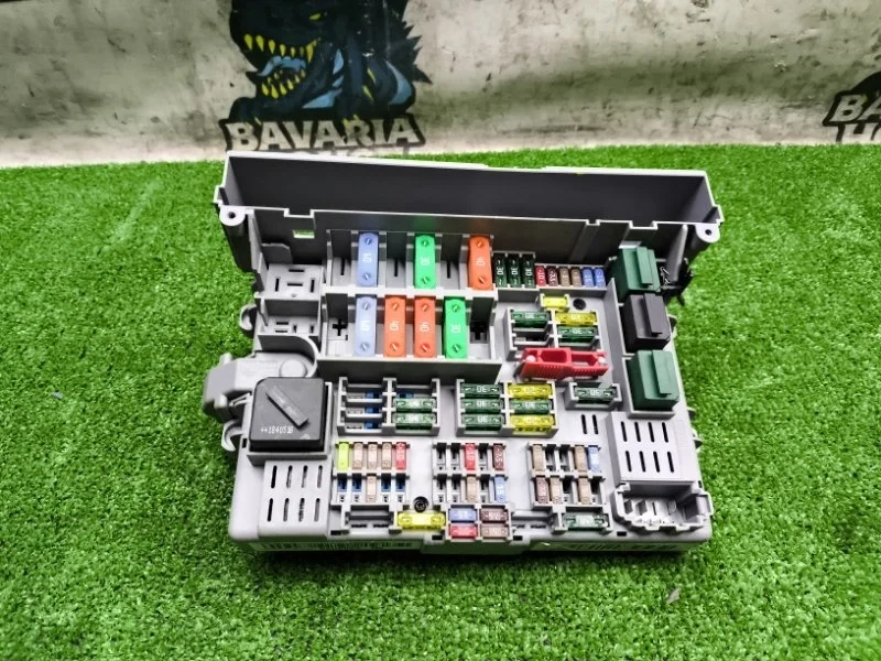 Блок предохранителей BMW 1 2006 61146978271 E87 N52B30AF