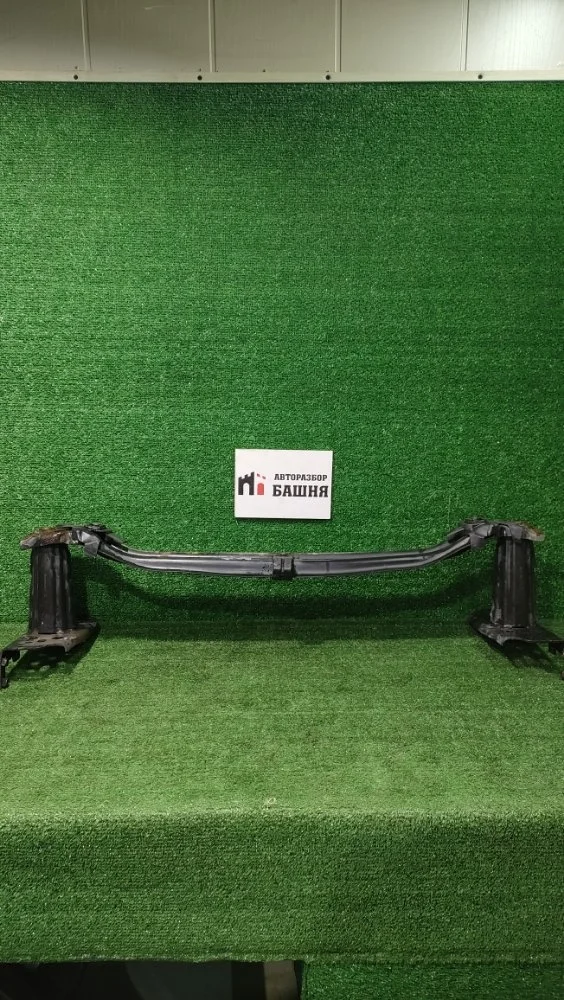 Усилитель бампера Volkswagen Touareg 2016 7P0807109D NF CMTA, передний