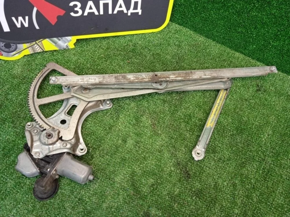 Стеклоподьемник Toyota Land Cruiser 2011 6980160080 200 1VDFTV, передний правый