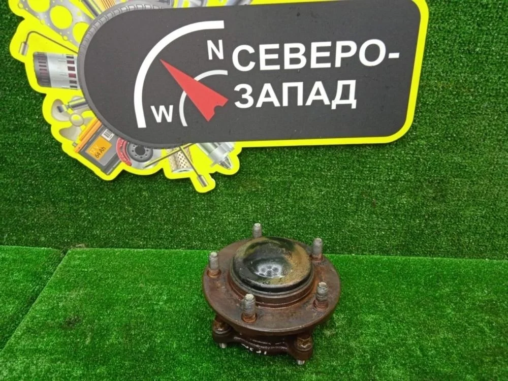 Ступица Toyota Land Cruiser 2011 4357060031 200 1VDFTV, передняя
