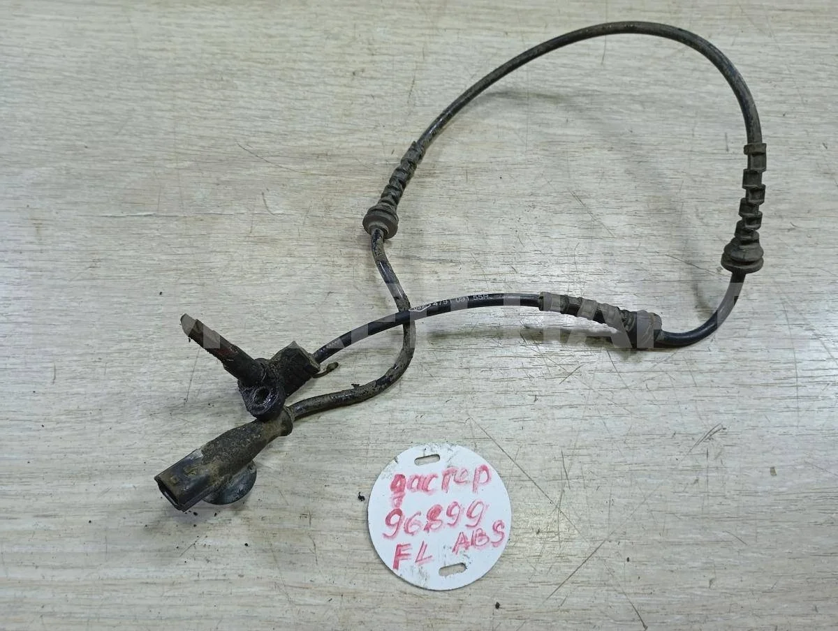 Датчик ABS передний Рено Дастер 1  HS