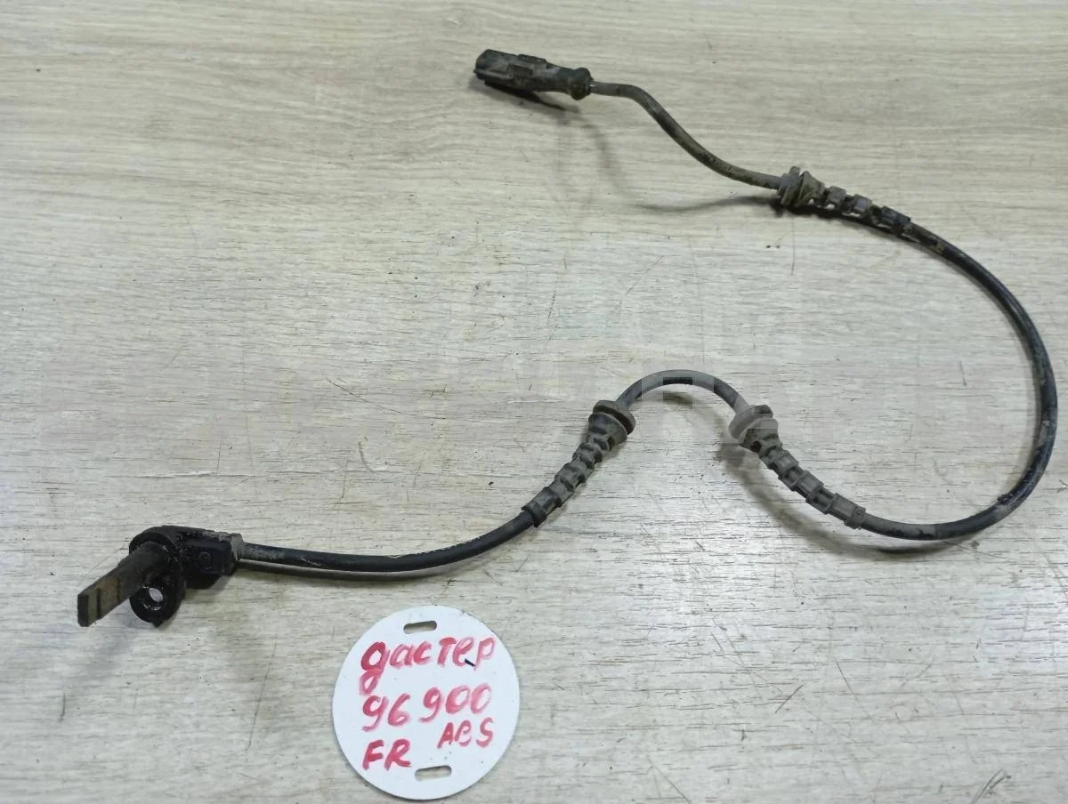 Датчик ABS передний Рено Дастер 1  HS