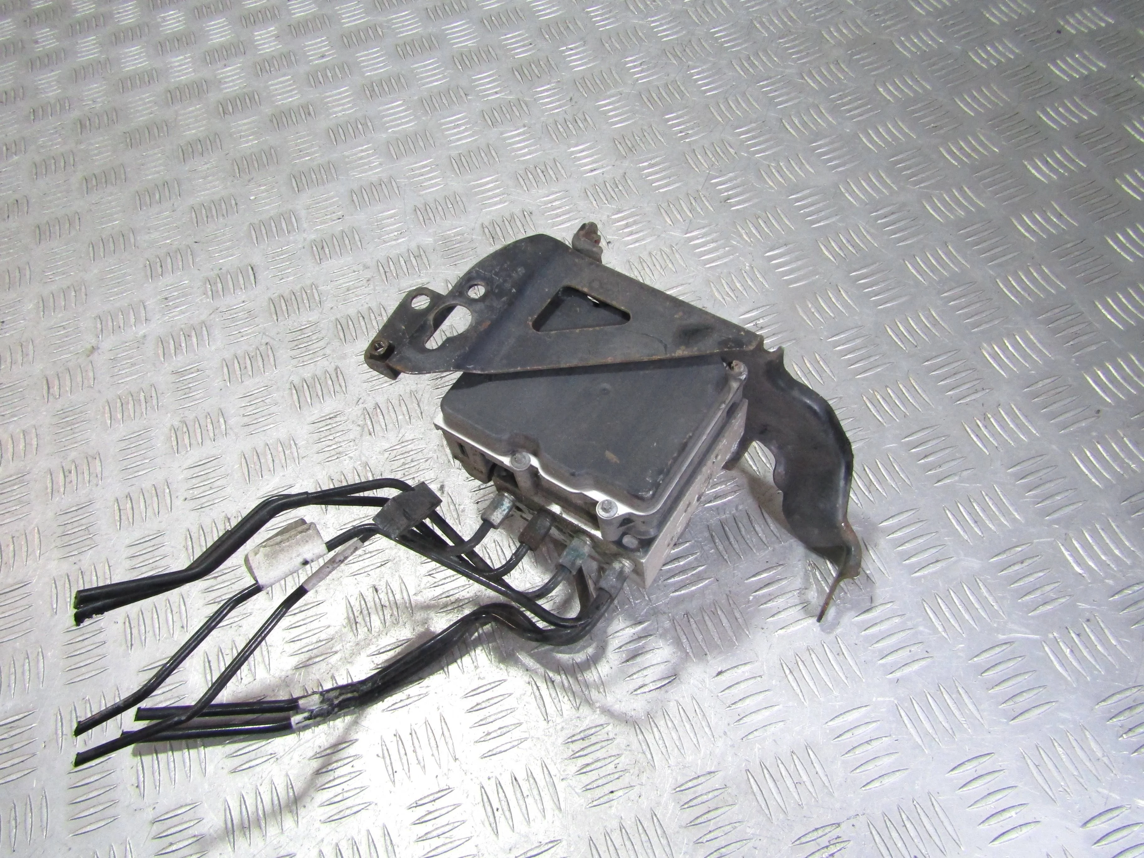 Блок ABS (насос) HONDA Civic VIII (2005—2009)