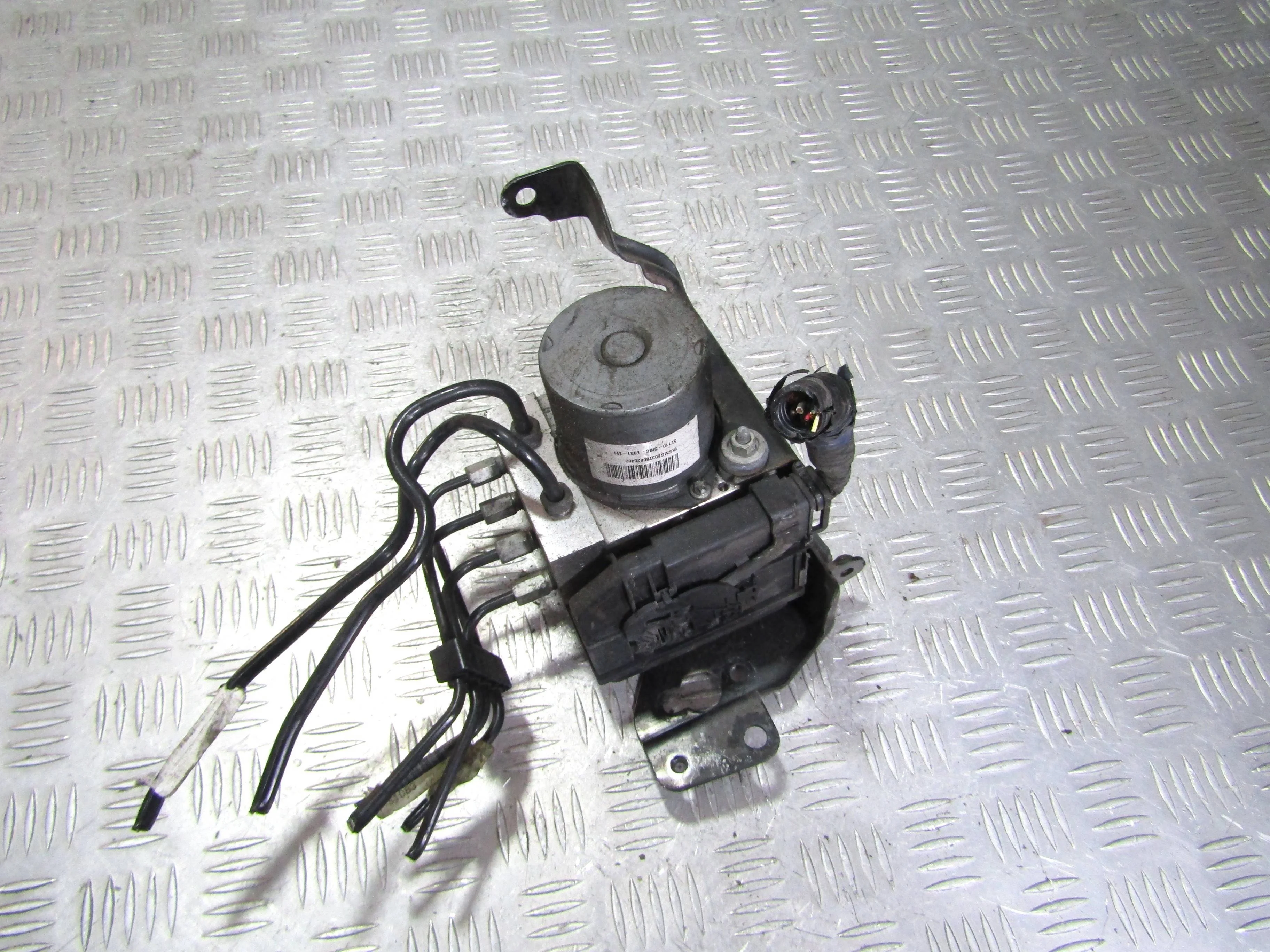 Блок ABS (насос) HONDA Civic VIII (2005—2009)