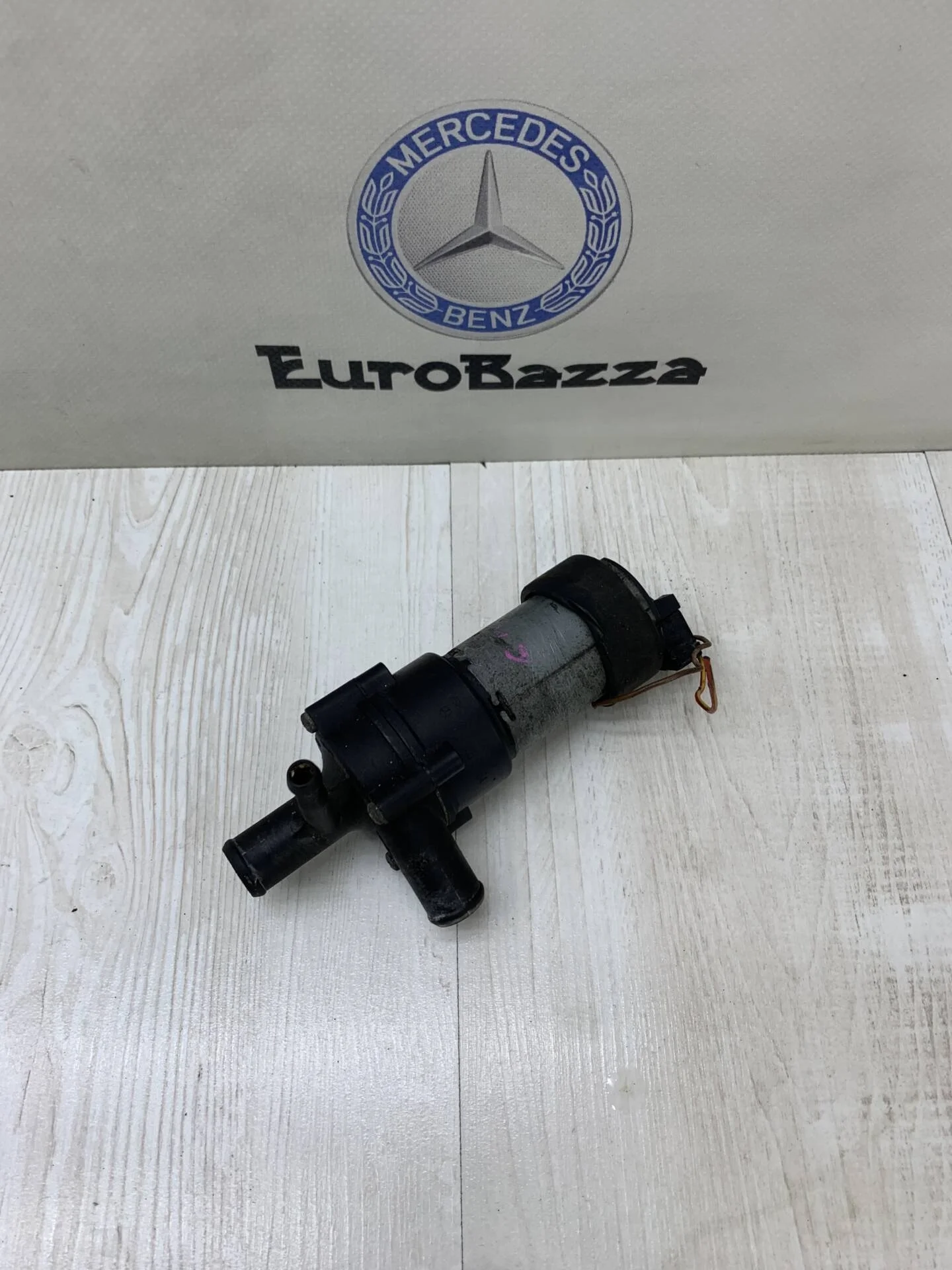 Дополнительная помпа Mercedes W209