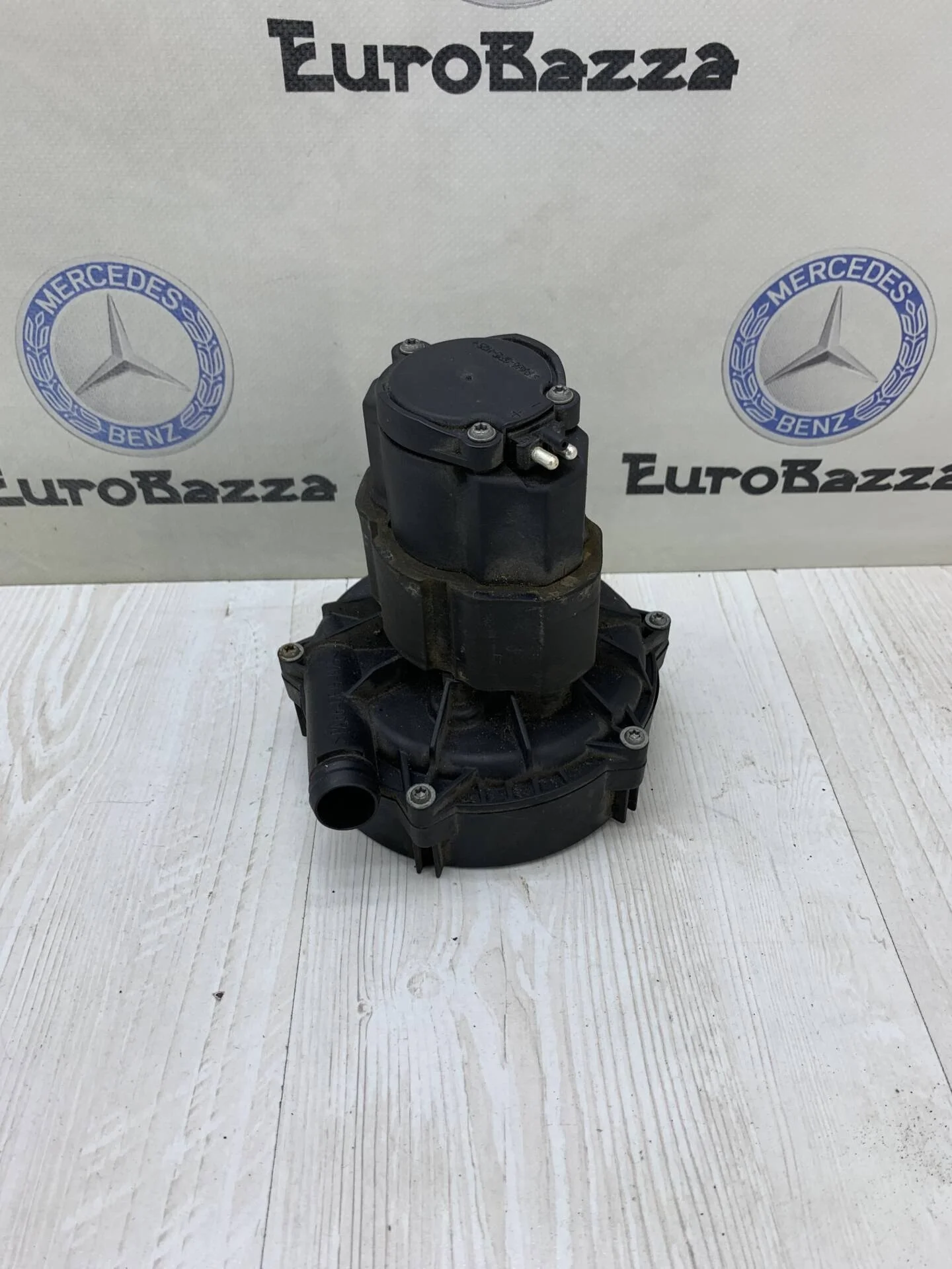 Насос продувки катализатора Mercedes М112