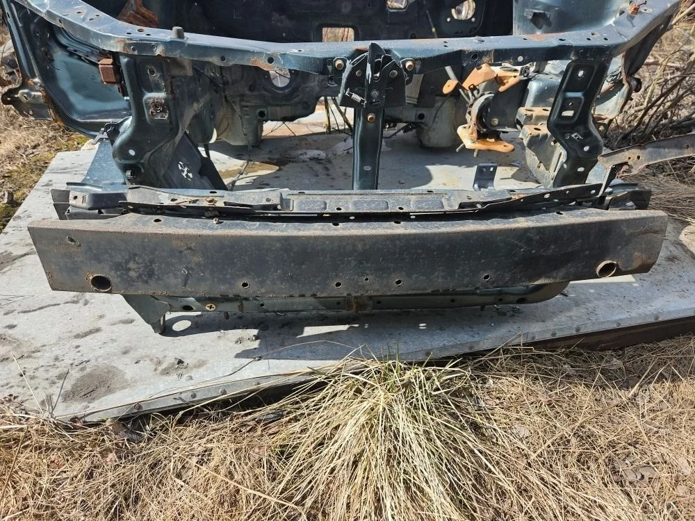 Усилитель передний на Mitsubishi Outlander 1